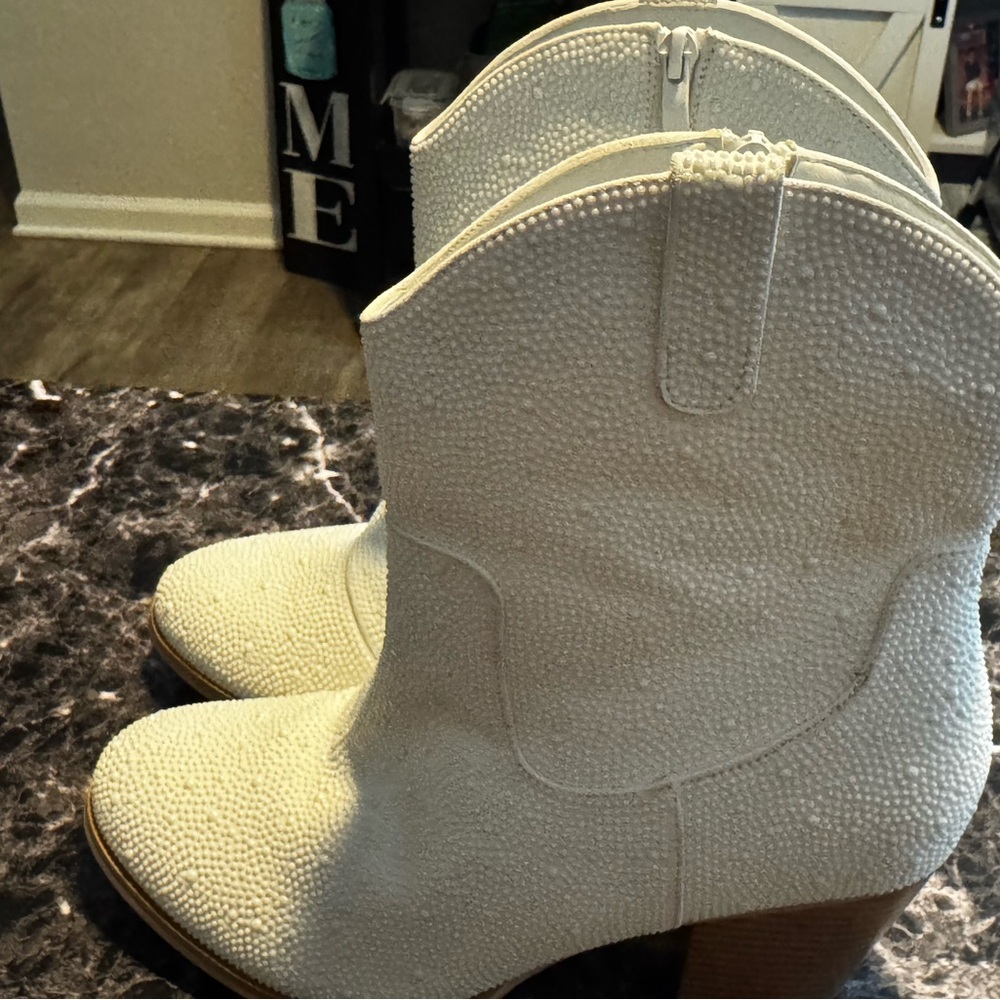 Torrid White Heeled Boots Elegant Design